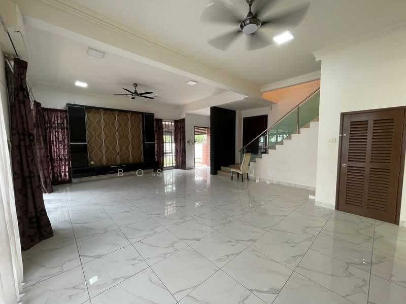 Bungalow for Sale in Taman Tasik Prima (Puchong) - Bosco Lum - Living Room - PropertyGuru.com.my
