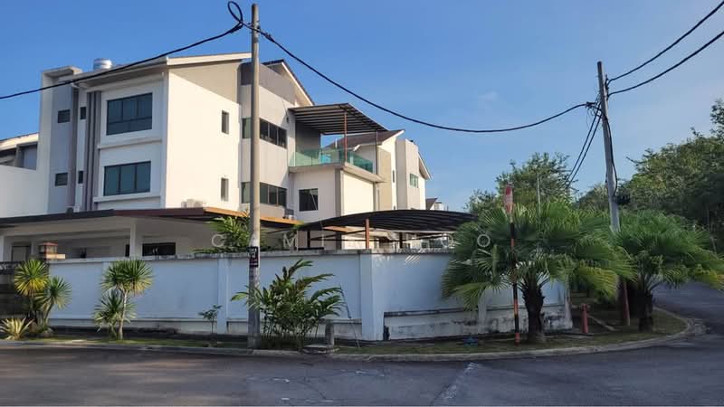 3-storey Terraced House for Sale in Bandar Baru Nilai (Nilai) - Camie Hoo - Exterior - PropertyGuru.com.my