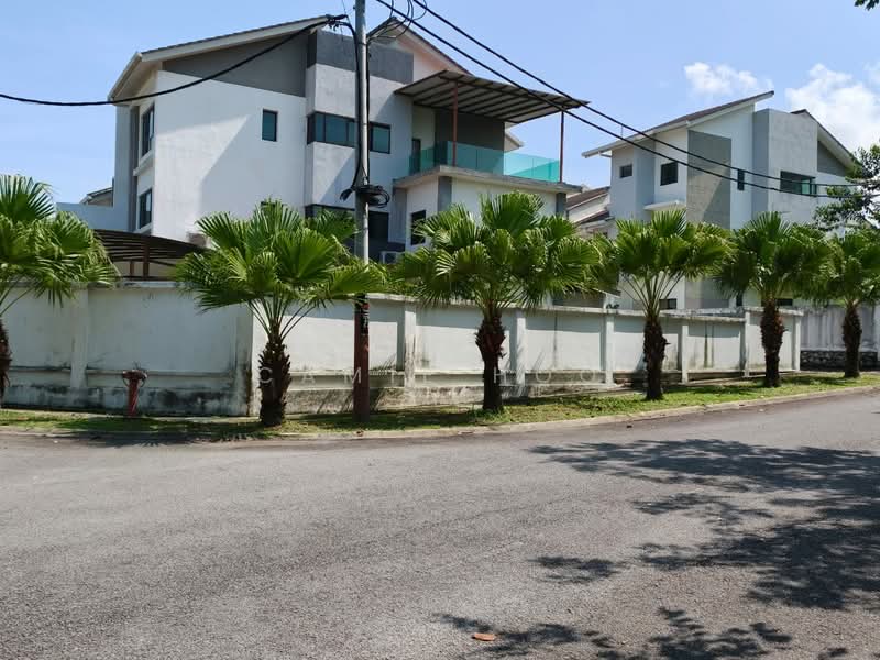 3-storey Terraced House for Sale in Bandar Baru Nilai (Nilai) - Camie Hoo - Exterior - PropertyGuru.com.my
