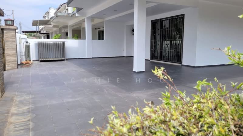 3-storey Terraced House for Sale in Bandar Baru Nilai (Nilai) - Camie Hoo - Exterior - PropertyGuru.com.my
