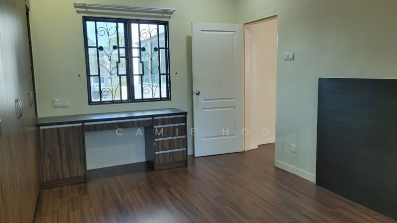 3-storey Terraced House for Sale in Bandar Baru Nilai (Nilai) - Camie Hoo - Bedroom - PropertyGuru.com.my