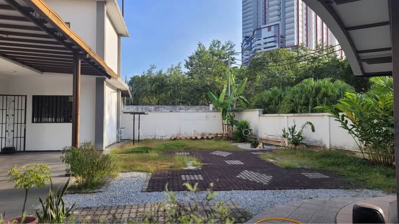 3-storey Terraced House for Sale in Bandar Baru Nilai (Nilai) - Camie Hoo - Exterior - PropertyGuru.com.my