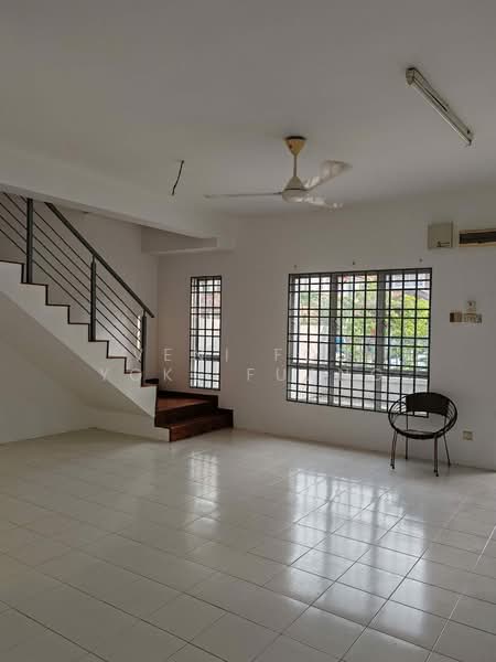 Rumah Kluster untuk Dijual di Setia Alam (Selangor) - Veni Foo Yoke Fuang - Living Room - PropertyGuru.com.my