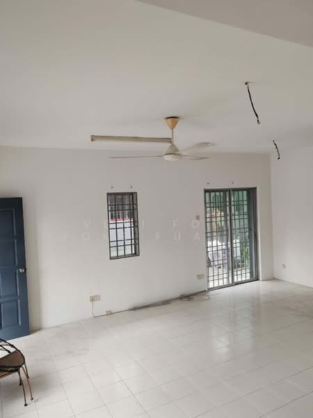 Rumah Kluster untuk Dijual di Setia Alam (Selangor) - Veni Foo Yoke Fuang - Living Room - PropertyGuru.com.my