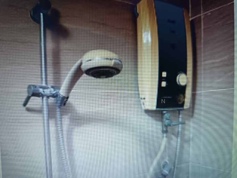 Condominium for Rent at Dynasty Garden Condominium - Samuel Tan - Bathroom - PropertyGuru.com.my