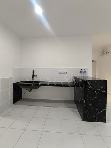 Condominium for Rent at Residensi Sateria - Zulhaikal Asmadee - Kitchen - PropertyGuru.com.my