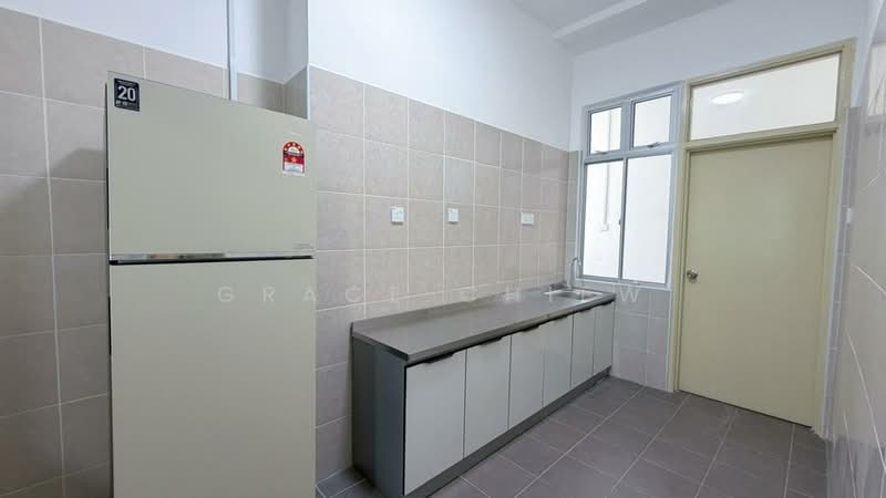 Apartment for Rent at Seri Molek Perdana - Grace Chiew - Kitchen - PropertyGuru.com.my