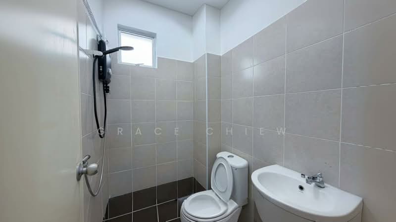 Apartment for Rent at Seri Molek Perdana - Grace Chiew - Bathroom - PropertyGuru.com.my