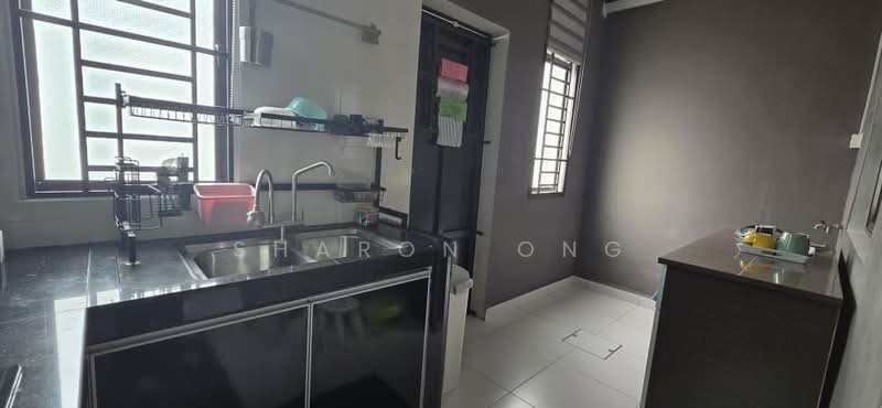 Rumah Teres 2 Tingkat untuk Dijual di Taman Pulai Hijauan (Skudai) - Sharon Ong - Kitchen - PropertyGuru.com.my