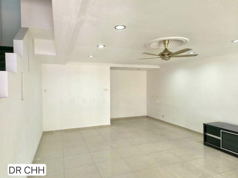2-storey Terraced House for Sale in Setia Impian (Setia Alam) - Doris Chuah - Living Room - PropertyGuru.com.my