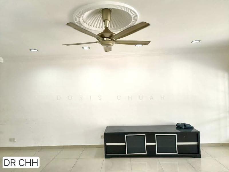 2-storey Terraced House for Sale in Setia Impian (Setia Alam) - Doris Chuah - Living Room - PropertyGuru.com.my