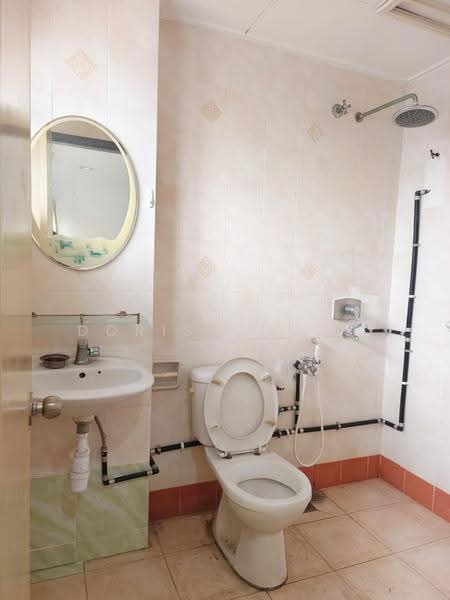 2-storey Terraced House for Sale in Setia Impian (Setia Alam) - Doris Chuah - Bathroom - PropertyGuru.com.my