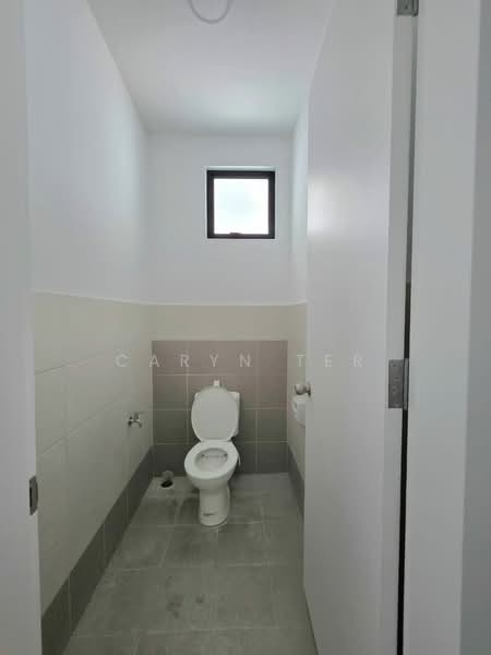Terrace Factory for Rent in Taman Industri Jaya (Skudai) - Caryn Ter - Bathroom - PropertyGuru.com.my