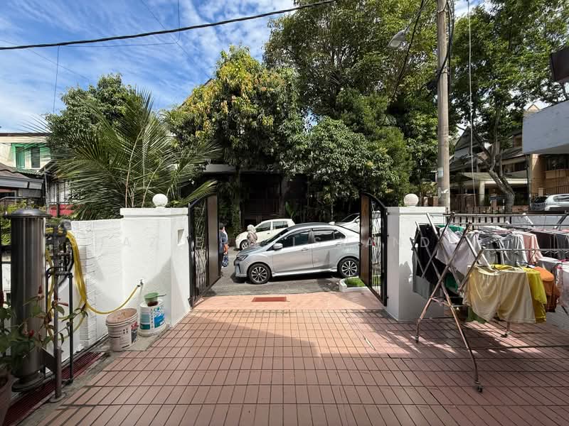 2-storey Terraced House for Sale in Taman Setiawangsa (Setiawangsa) - Shaziery Iskandar - Exterior - PropertyGuru.com.my