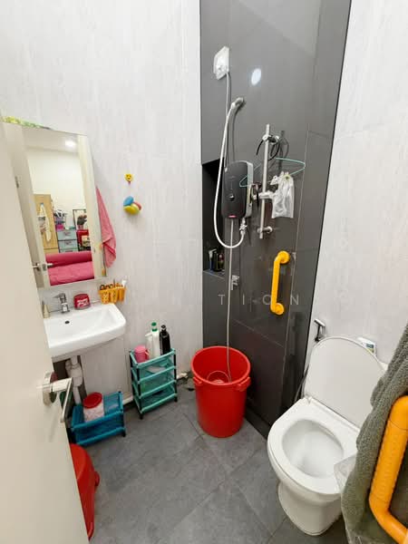 Cluster House for Sale in Setia Tropika (Johor Bahru) - Vion Tion - Bathroom - PropertyGuru.com.my