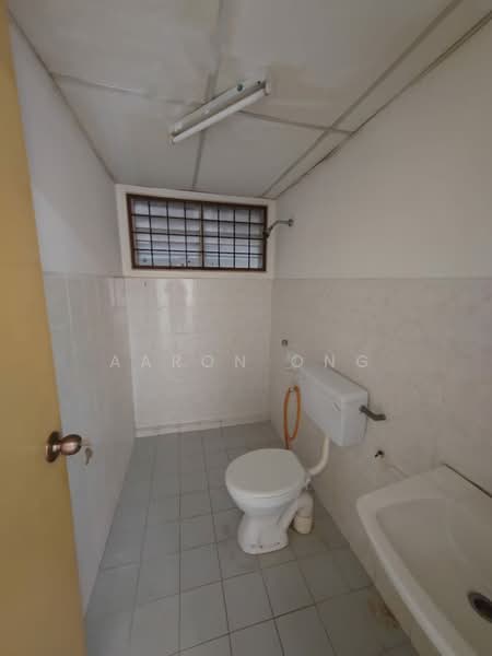 Kondominium untuk Disewa di Idaman Sutera - Aaron Ong - Bathroom - PropertyGuru.com.my