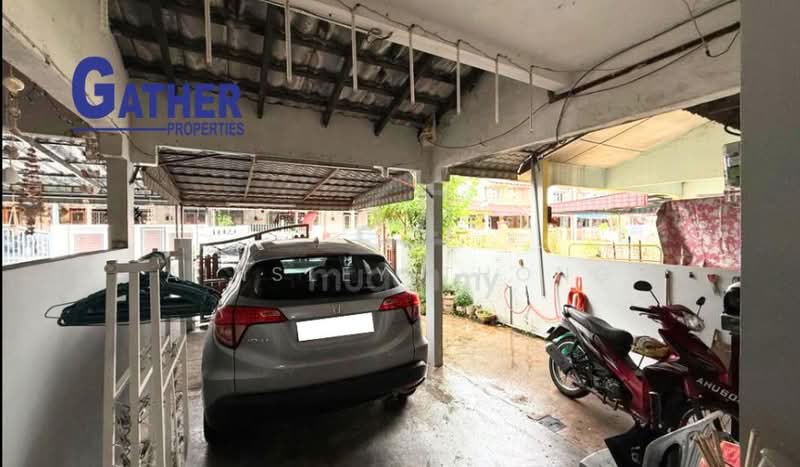 1.5-storey Terraced House for Sale in Taman Arkid (Menglembu) - Ainsley Thong - Car Park - PropertyGuru.com.my
