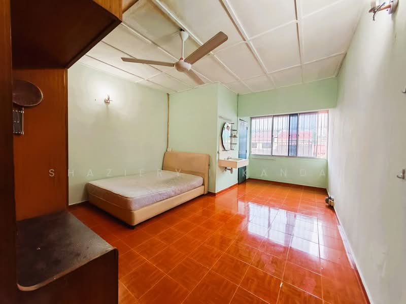 Rumah Teres 2 Tingkat untuk Dijual di Taman Permata (Ulu Kelang) - Shaziery Iskandar - Bedroom - PropertyGuru.com.my