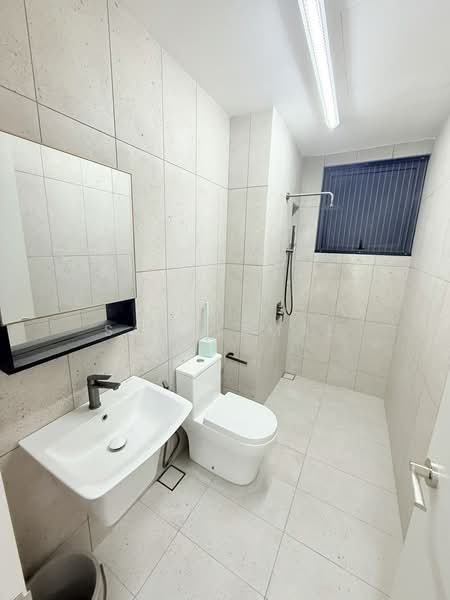Kondominium untuk Disewa di EdgeWood Residences @ SkySanctuary - Sam Jamal - Bathroom - PropertyGuru.com.my