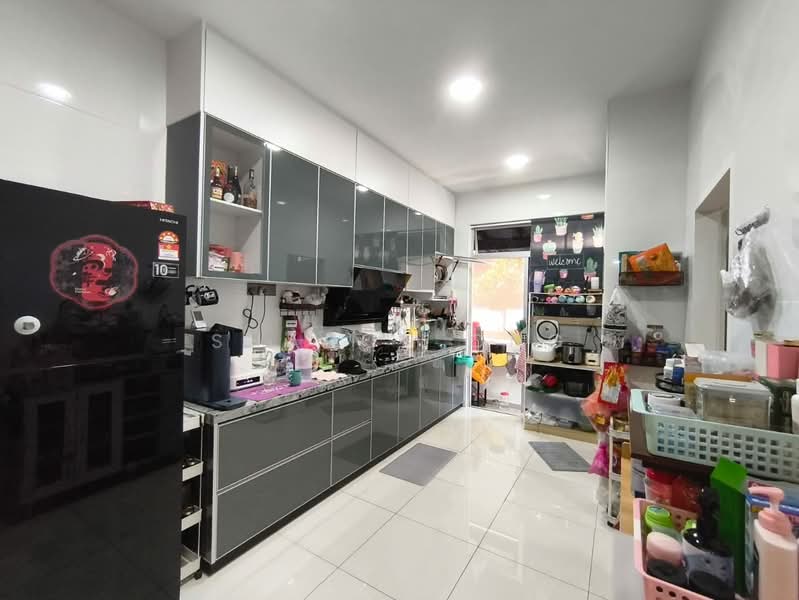 2-storey Terraced House for Sale in Setia Eco Village (Gelang Patah) - Sharon Ong - Kitchen - PropertyGuru.com.my