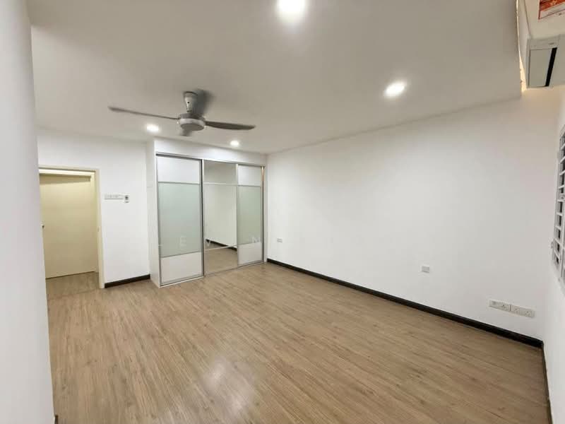 2-storey Terraced House for Sale in Kota Emerald (Rawang) - Levin Khoo - Bedroom - PropertyGuru.com.my