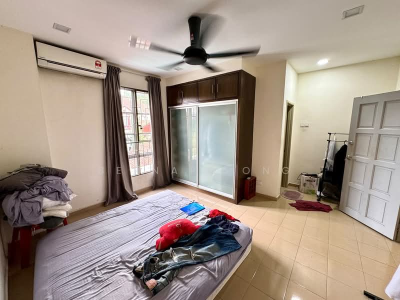 Rumah Teres 2 Tingkat untuk Dijual di Kota Emerald (Rawang) - Bernard Ong - Bedroom - PropertyGuru.com.my