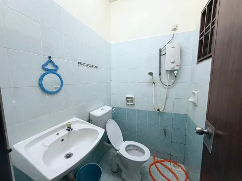2-storey Terraced House for Rent in Iskandar Puteri (Nusajaya) (Johor) - Vincent Tea - Bathroom - PropertyGuru.com.my