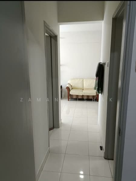 Pangsapuri untuk Dijual di Suria Rafflesia - Zamani Ishak - Corridor - PropertyGuru.com.my