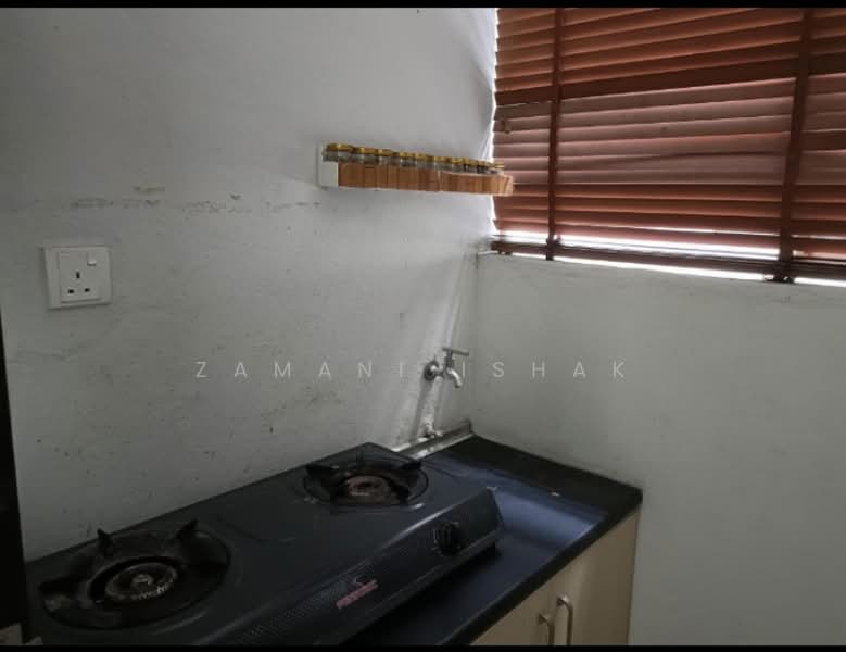 Pangsapuri untuk Dijual di Suria Rafflesia - Zamani Ishak - Kitchen - PropertyGuru.com.my