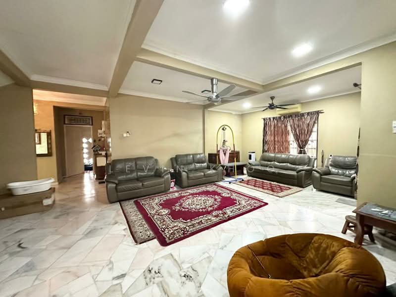 Rumah Banglo untuk Dijual di Kota Emerald (Rawang) - Levin Khoo - Living Room - PropertyGuru.com.my