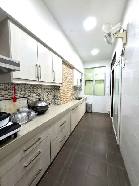 Semi-Detached House for Sale in Setia Damai (Setia Alam) - Sally Yong - Kitchen - PropertyGuru.com.my