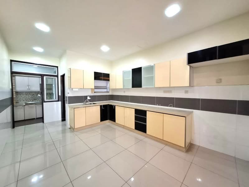 Semi-Detached House for Sale in Setia Damai (Setia Alam) - Sally Yong - Kitchen - PropertyGuru.com.my