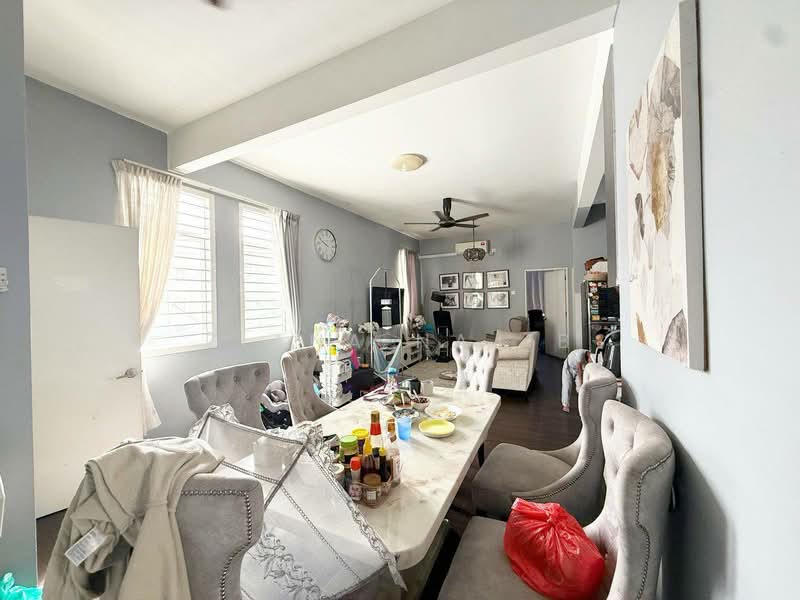 Rumah Bandar untuk Dijual di Saujana Utama (Selangor) - Ziana Najib - Living Room - PropertyGuru.com.my