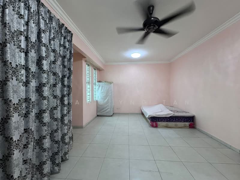 2.5-storey Terraced House for Sale in Taman Seri Orkid (Skudai) - Shiang Yng Tan - Bedroom - PropertyGuru.com.my
