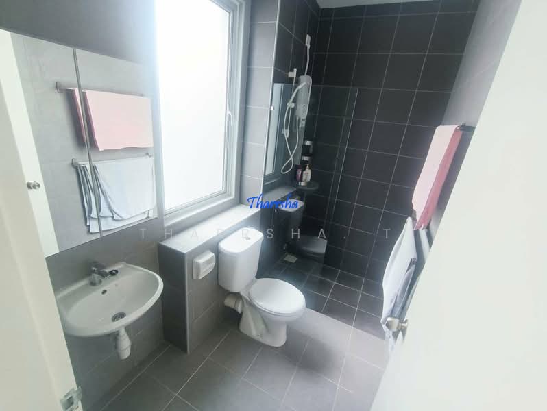 Rumah Teres 2 Tingkat untuk Dijual di Eco Forest (Semenyih) - Tharrsha. T - Bathroom - PropertyGuru.com.my