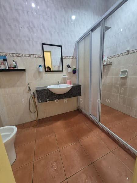 Rumah Teres 2-Tingkat untuk Dijual di Bandar Mahkota Cheras (Cheras) - Sharon Chow - Bathroom - PropertyGuru.com.my