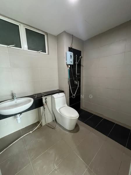 Kondominium untuk Disewa di Bayu Sentul - JK Leong - Bathroom - PropertyGuru.com.my