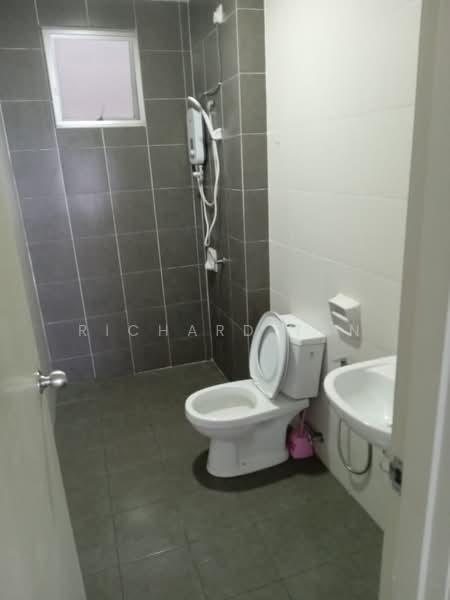 Servis Apartment untuk Dijual di BSP 21 - Richard Tan - Bathroom - PropertyGuru.com.my