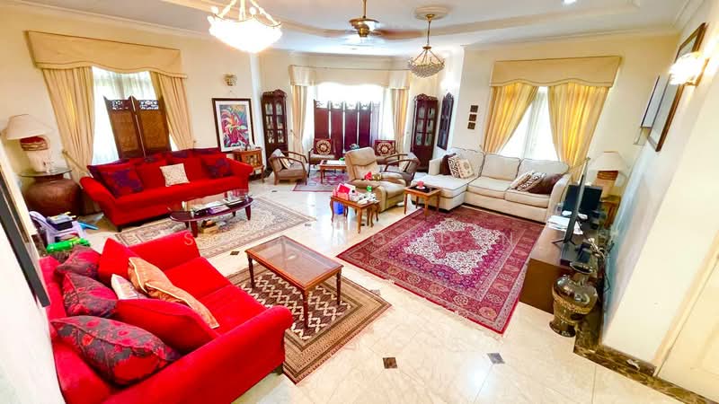 Rumah Banglo untuk Dijual di Seksyen 9 (Shah Alam) - Sa'a Nordin - Living Room - PropertyGuru.com.my