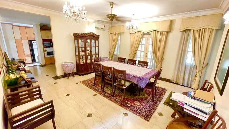 Rumah Banglo untuk Dijual di Seksyen 9 (Shah Alam) - Sa'a Nordin - Dining Room - PropertyGuru.com.my