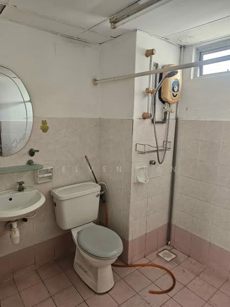 Apartment for Rent at Suria Kipark Damansara - Kelven Tan - Bathroom - PropertyGuru.com.my