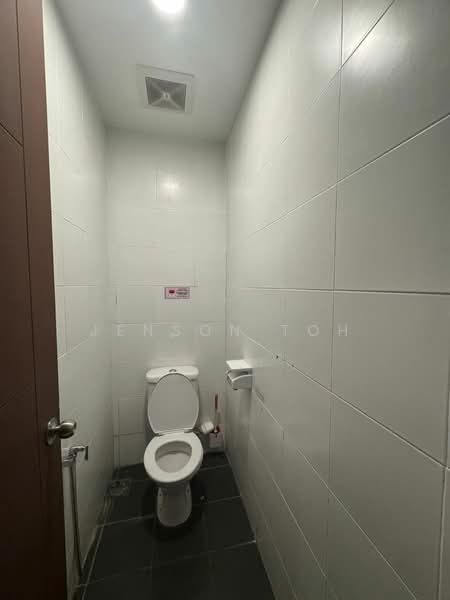 Shop for Rent in Bandar Menjalara (Kuala Lumpur) - Jenson Toh - Bathroom - PropertyGuru.com.my