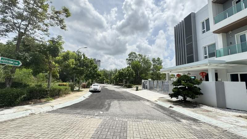 Tanah Kediaman untuk Dijual di Alam Nusantara (Setia Alam) - Amelie Tan - PropertyGuru.com.my