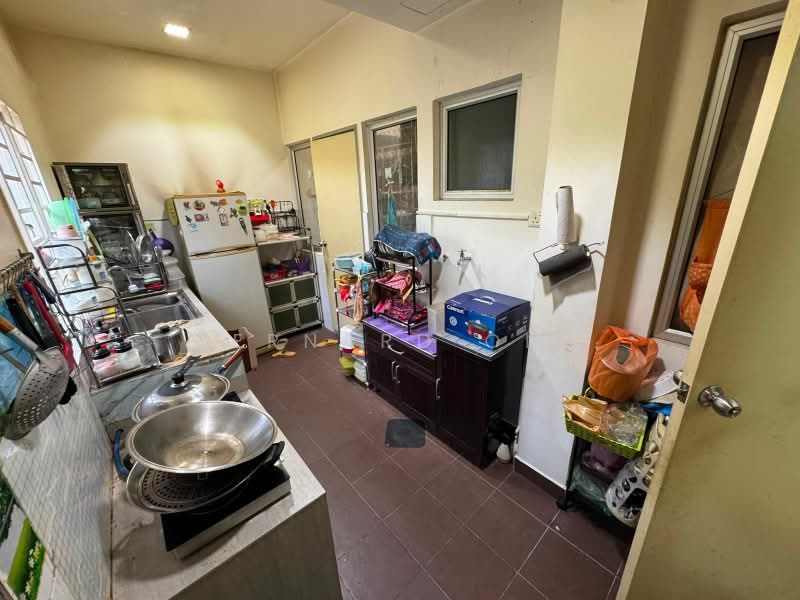 Rumah Teres 2-Tingkat untuk Dijual di Rawang (Selangor) - Bernard Ong - Kitchen - PropertyGuru.com.my