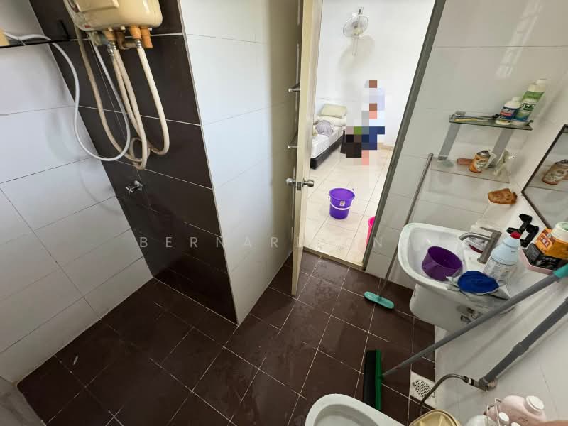 Rumah Teres 2-Tingkat untuk Dijual di Rawang (Selangor) - Bernard Ong - Bathroom - PropertyGuru.com.my