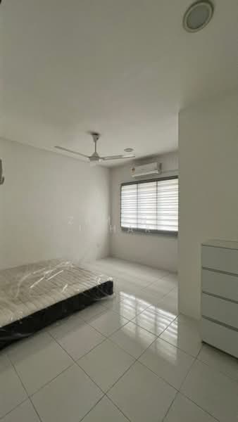 2-storey Terraced House for Sale in Sungai Buloh (Selangor) - Zamani Ishak - Bedroom - PropertyGuru.com.my