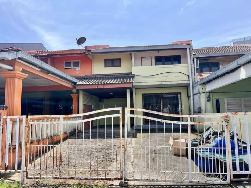 2-storey Terraced House for Sale in Seksyen 4 (Bangi) - Saiful Nizam - Exterior - PropertyGuru.com.my