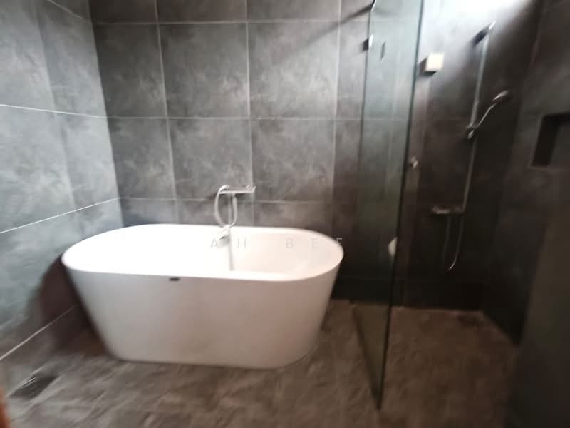 Rumah Banglo untuk Disewa di Bandar Seri Alam (Masai) - Ah Bee - Bathroom - PropertyGuru.com.my