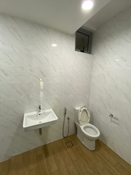 Kondominium untuk Disewa di Eco Terraces - Aaron Cheng - Bathroom - PropertyGuru.com.my