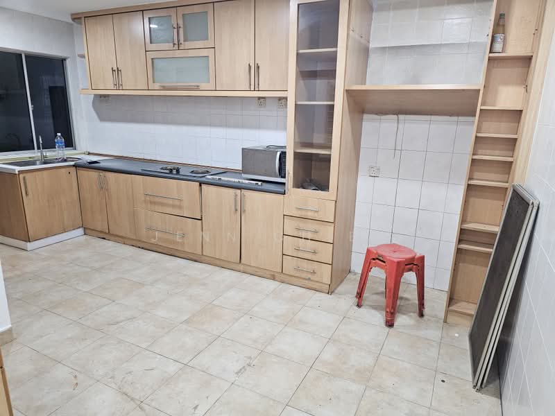 Rumah Teres 2 Tingkat untuk Disewa di Happy Garden (Kuchai Lama) - Jenn Chiew - Kitchen - PropertyGuru.com.my